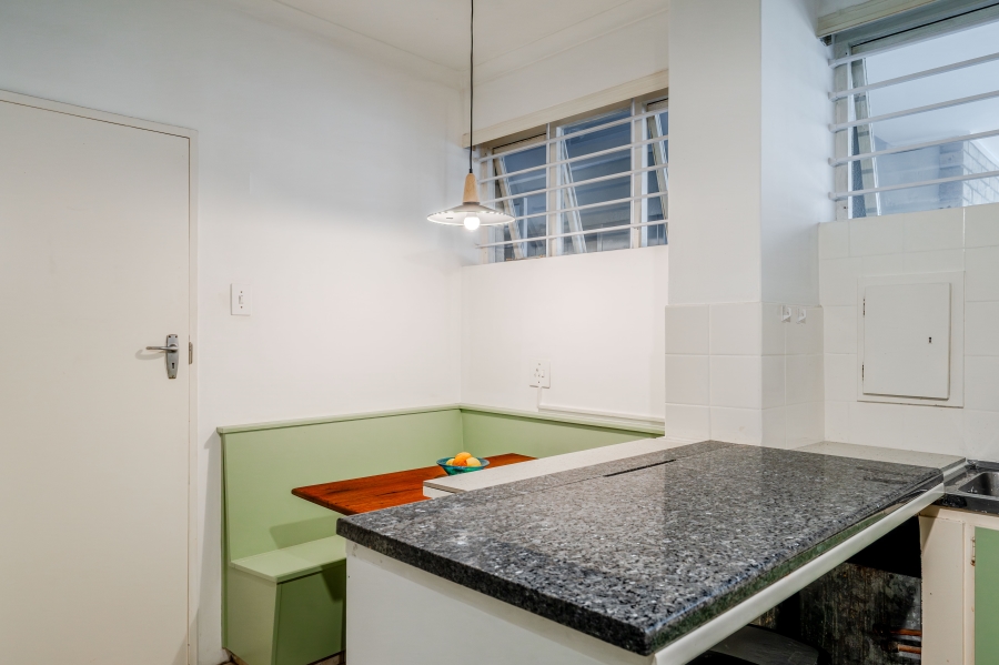 2 Bedroom Property for Sale in Mouille Point Western Cape